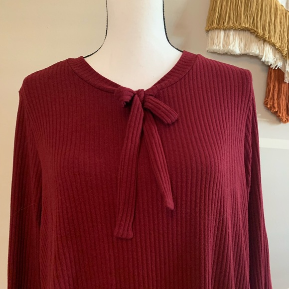 ModCloth 2X 3/4 sleeve shirt in maroon (fits smaller) with cute bow EUC B60 - Picture 3 of 8